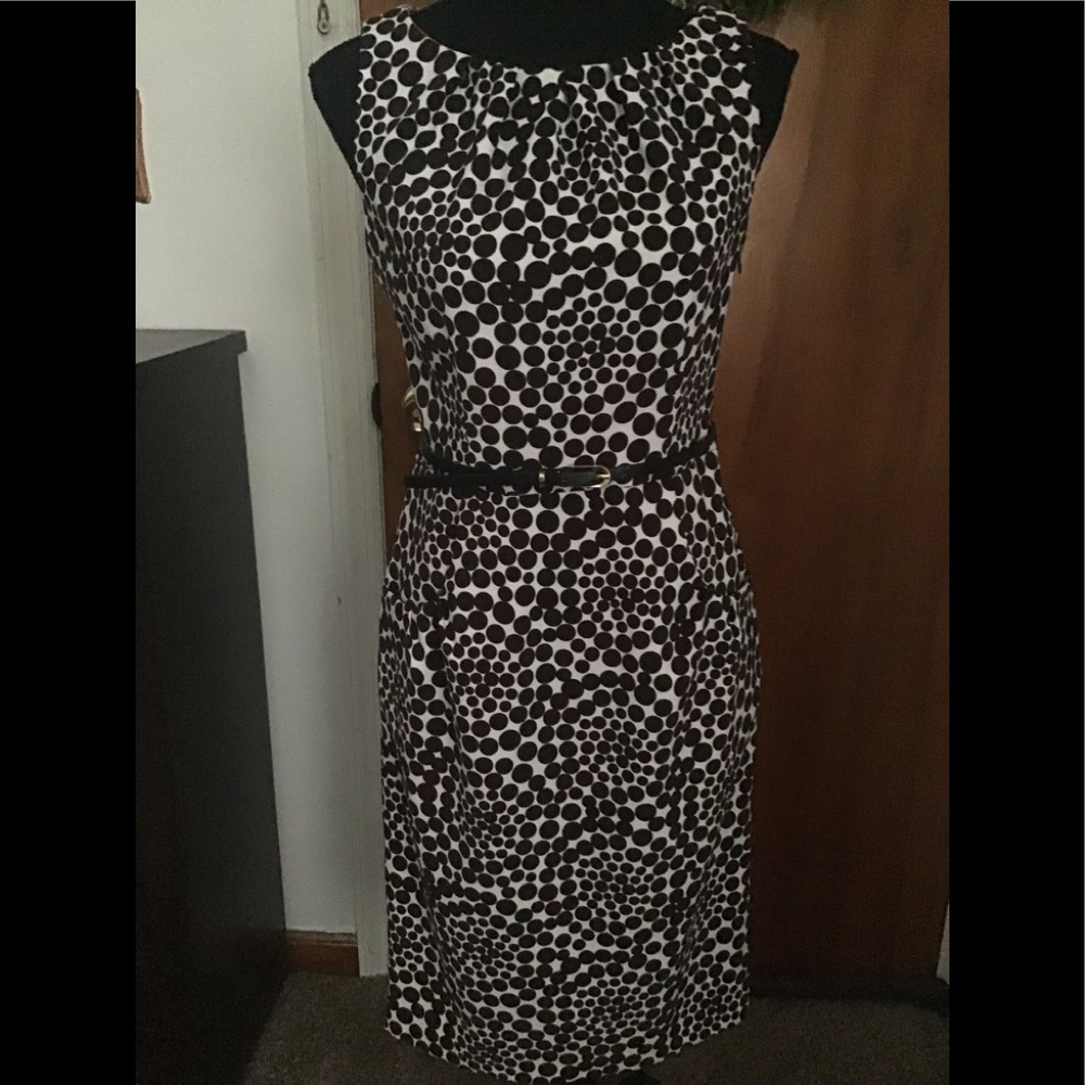 Polka dot dress with belt